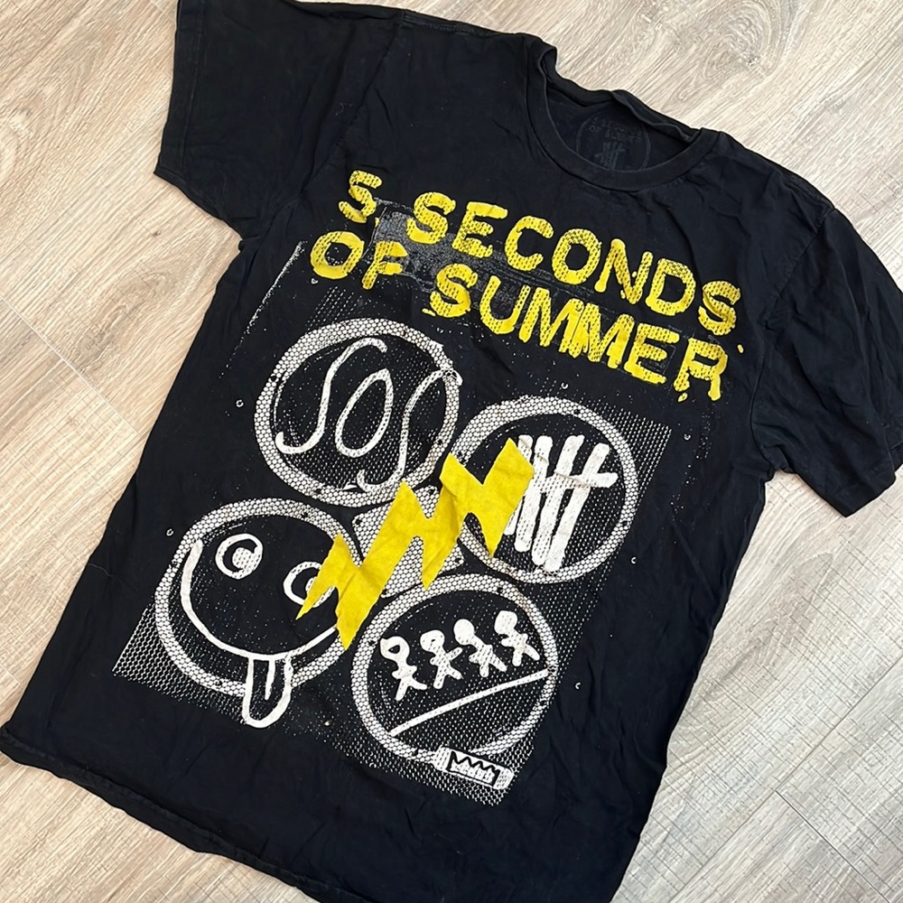 Hot topic 5 seconds of summer shirt